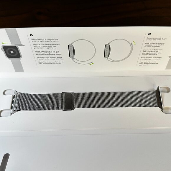 Share Apple Stainless Steel Milanese Loop Band for Apple Watch 44mm/Model MTU62A - Picture 1 of 5